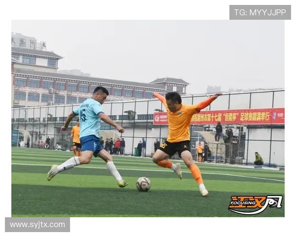 各大足球明星精彩表演汇聚一堂展现足球魅力与激情瞬间